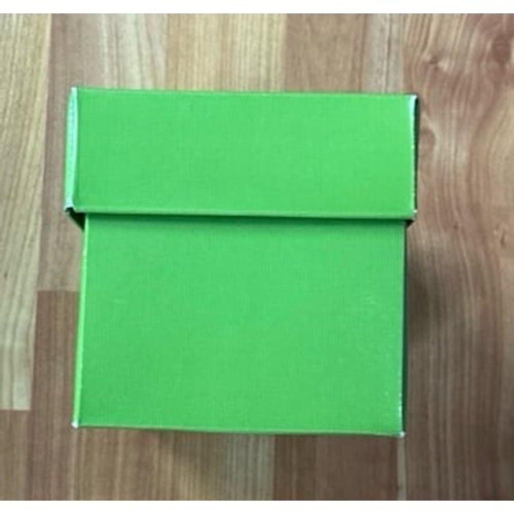 Tory Burch Green Box - Picture 4 of 7